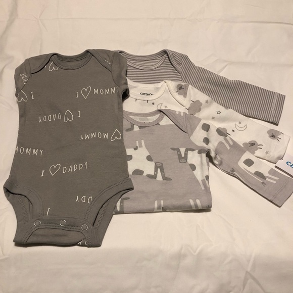 Carter long sleeve onesies. - Picture 1 of 3